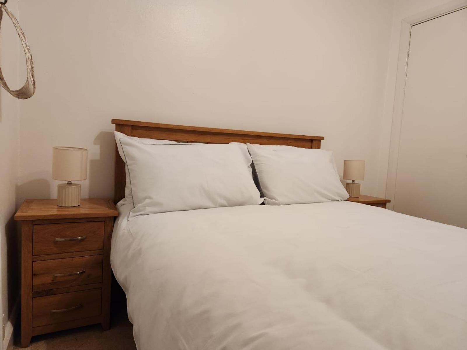 D Elmdon Homestay Shared 4 Bedrooms Birmingham Extérieur photo