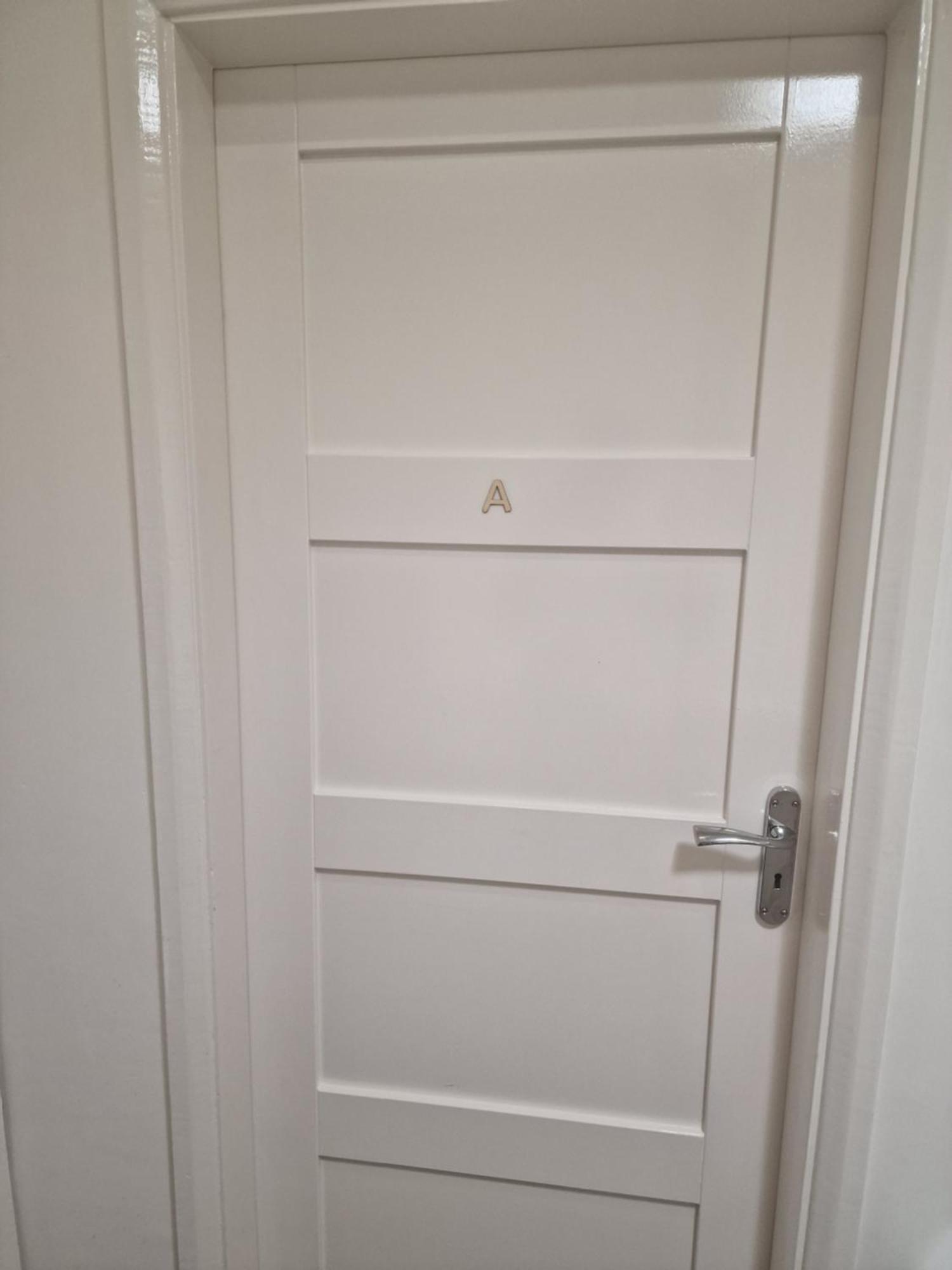 D Elmdon Homestay Shared 4 Bedrooms Birmingham Extérieur photo